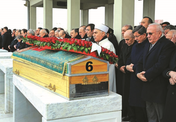 GÜLSEREN ÖZDEMİR SON YOLCULUĞUNA UĞURLANDI