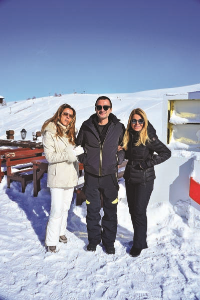 YARIYIL TATİLİNDE  ULUDAĞ’DAN KAR MANZARALARI 