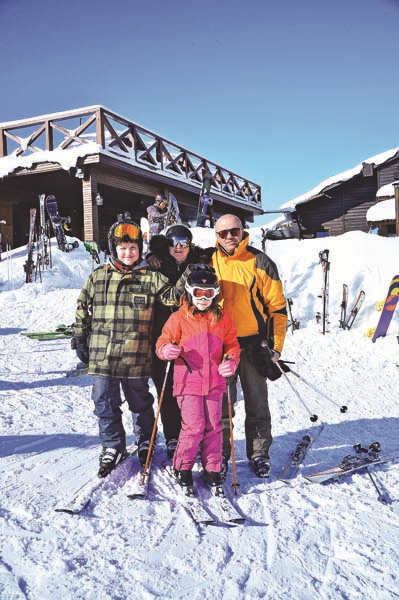 YARIYIL TATİLİNDE  ULUDAĞ’DAN KAR MANZARALARI 