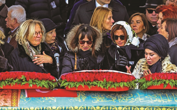 GÜLSEREN ÖZDEMİR SON YOLCULUĞUNA UĞURLANDI