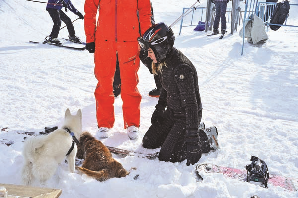 YARIYIL TATİLİNDE  ULUDAĞ’DAN KAR MANZARALARI 