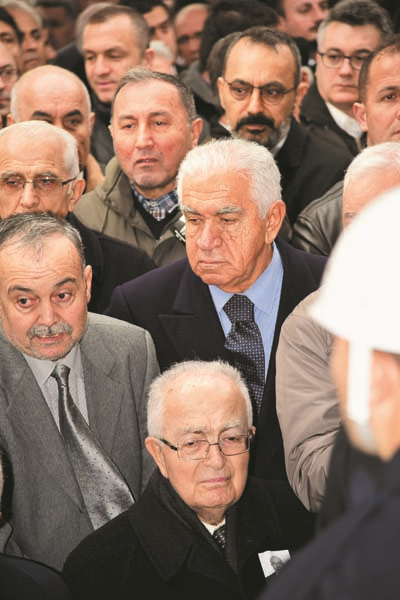 İBRAHİM ARIKAN SON YOLCULUĞUNA UĞURLANDI