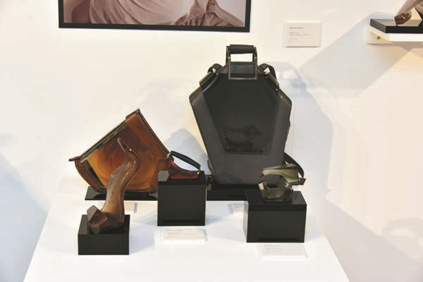 GÜNLÜK YAŞAMDA İŞLEV YÜKLENEN SANAT ESERLERİ  