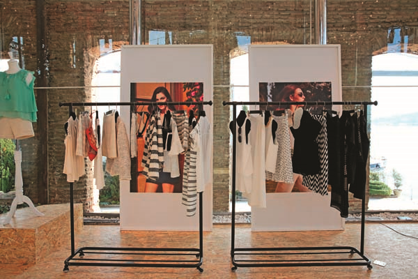 ESMA SULTAN YALISI’NDA KOTON İLKBAHAR-YAZ KOLEKSİYONU