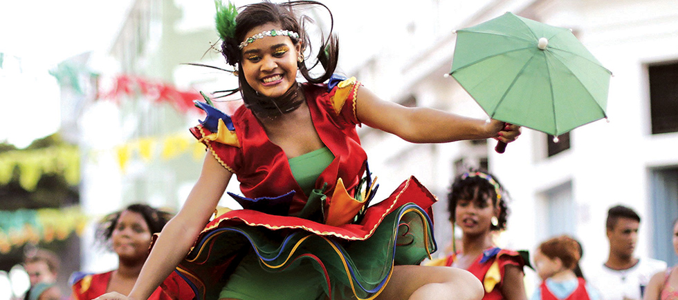 RİO’DAN MALAGA’YA KARNAVAL ATEŞİ HER YANI ISITTI