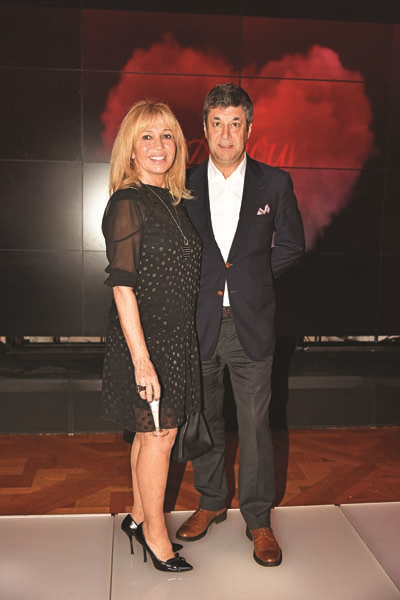 FRANSIZ SARAYI’NDA  AŞK TEMALI DAVET 