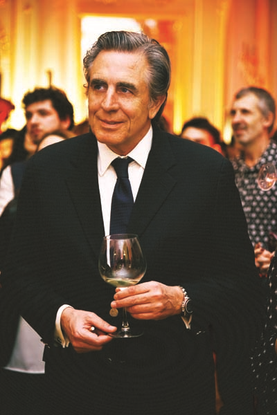 FRANSIZ SARAYI’NDA  AŞK TEMALI DAVET 