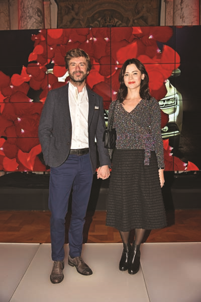 FRANSIZ SARAYI’NDA  AŞK TEMALI DAVET 