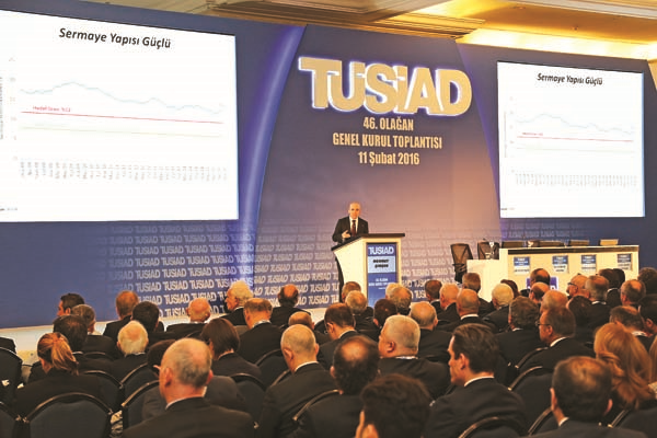 TÜSİAD GENEL KURUL TOPLANTISINDA MUSTAFA KOÇ’A DUYGU YÜKLÜ ANMA