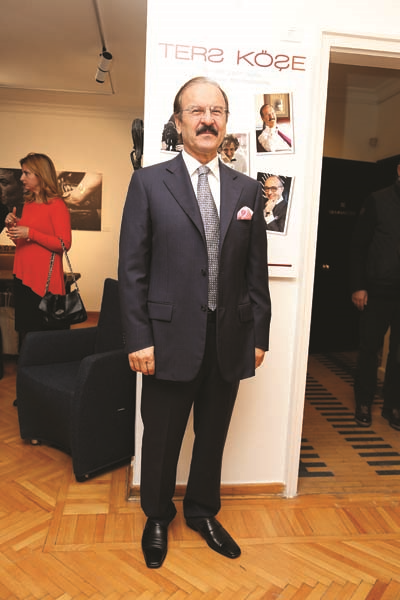 SEMRA ECER’DEN “TERS KÖŞE” KOLEKSİYON!