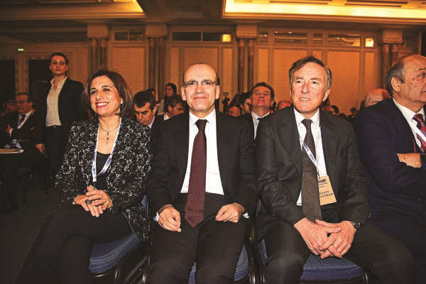 TÜSİAD GENEL KURUL TOPLANTISINDA MUSTAFA KOÇ’A DUYGU YÜKLÜ ANMA