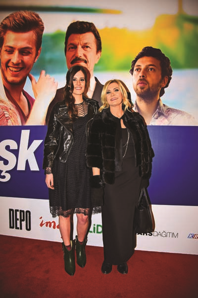 "HESAPTA AŞK” FİLMİNDE, KIŞ ORTASINDA YAZ ESİNTİSİ!