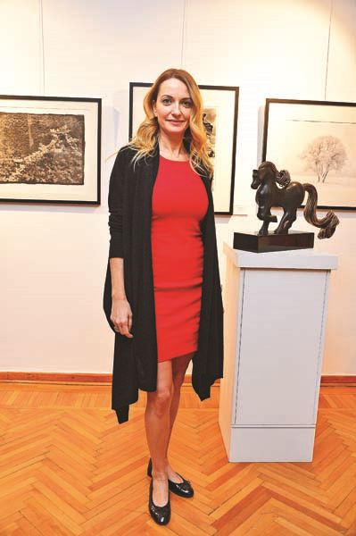 SEMRA ECER’DEN “TERS KÖŞE” KOLEKSİYON!