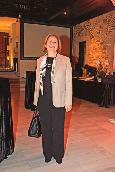 TARİHTEN İLHAM ALAN TILSIMLI GÖMLEKLER