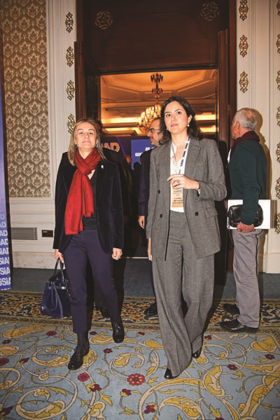 TÜSİAD GENEL KURUL TOPLANTISINDA MUSTAFA KOÇ’A DUYGU YÜKLÜ ANMA