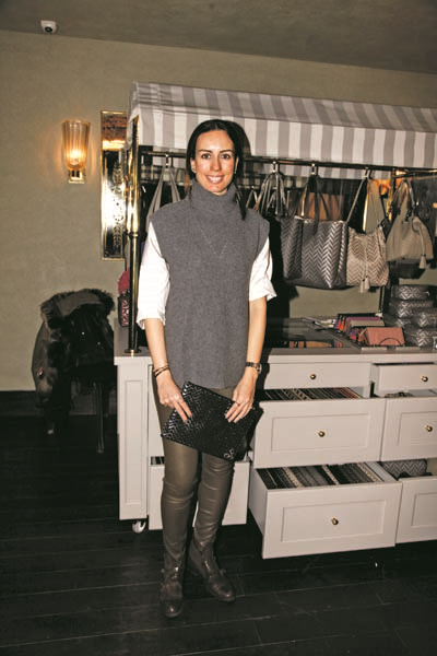 SÜRPRİZLERLE RENKLENEN ALIŞVERİŞ ETKİNLİĞİ