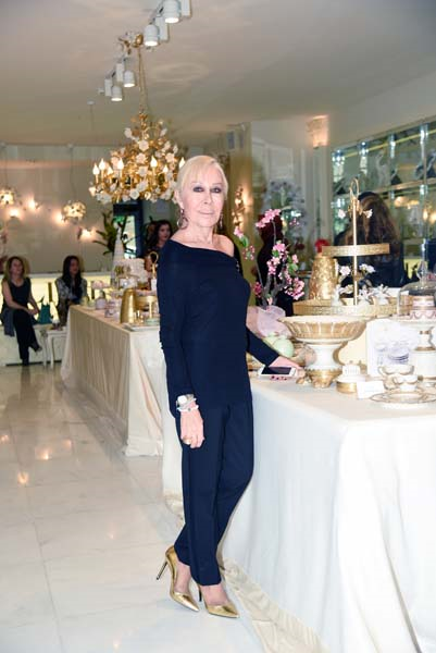 İTALYAN MARKASI YENİ KOLEKSİYONUNU TANITTI