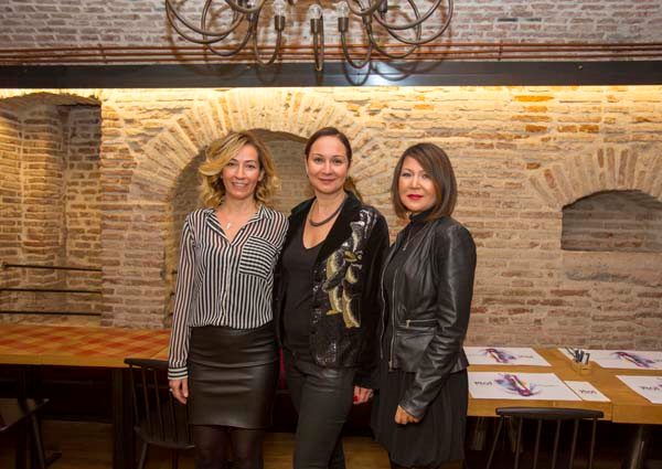 SAĞLIK VE GÜZELLİK SIRLARINI KEŞFETTİLER