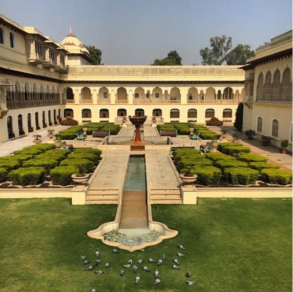 ÇAPA AİLESİNİN HİNDİSTAN GEZİSİ