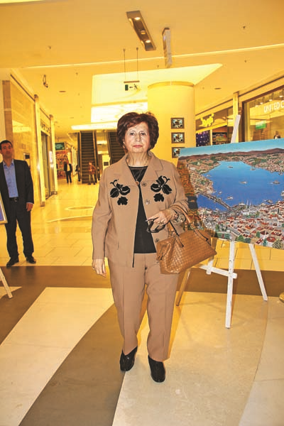 TOPRAK SANAT GALERİSİ’NDEN MİKA-DER YARARINA SERGİ