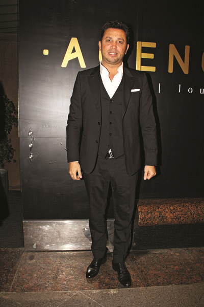 KENAN DOĞULU’NUN ŞARKILARIYLA RENKLENEN NEŞELİ PARTİ 