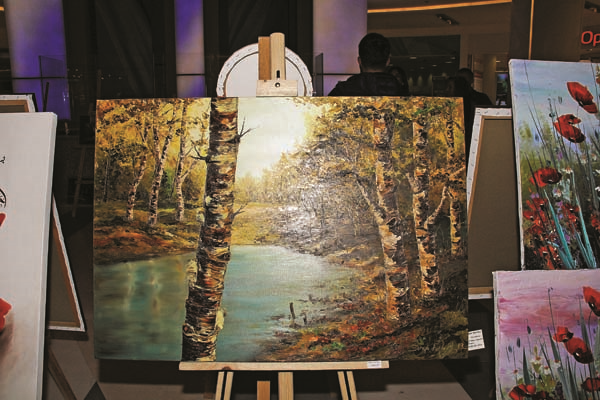 TOPRAK SANAT GALERİSİ’NDEN MİKA-DER YARARINA SERGİ