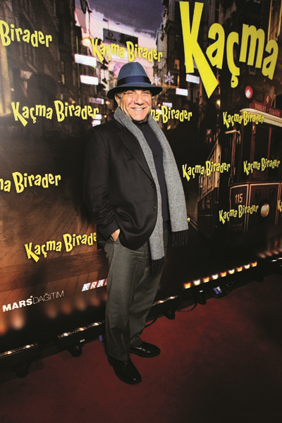 “KAÇMA BİRADER” GALASINA ÜNLÜ AKINI