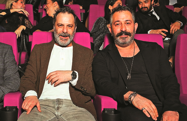 “KAÇMA BİRADER” GALASINA ÜNLÜ AKINI