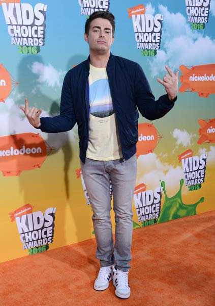 2016 KIDS CHOICE ÖDÜLLERİ KIRMIZI HALI ŞIKLIĞI