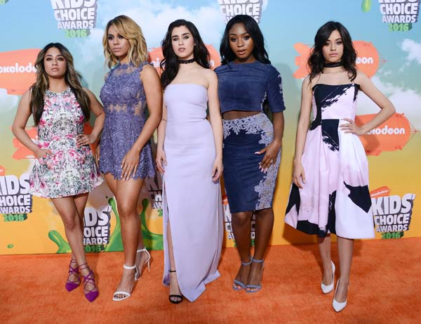 2016 KIDS CHOICE ÖDÜLLERİ KIRMIZI HALI ŞIKLIĞI