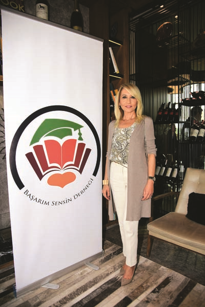 ÖZEL TASARIM BİLEKLİKLERLE  ÇOCUKLARIN EĞİTİMİNE KATKI