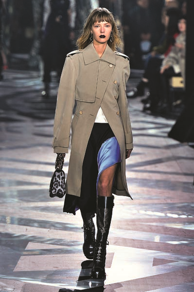 PARİS MODA HAFTASI 2016 - 2017 SONBAHAR-KIŞ KOLEKSİYONLARI