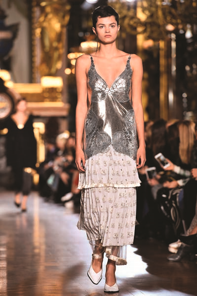 PARİS MODA HAFTASI 2016 - 2017 SONBAHAR-KIŞ KOLEKSİYONLARI