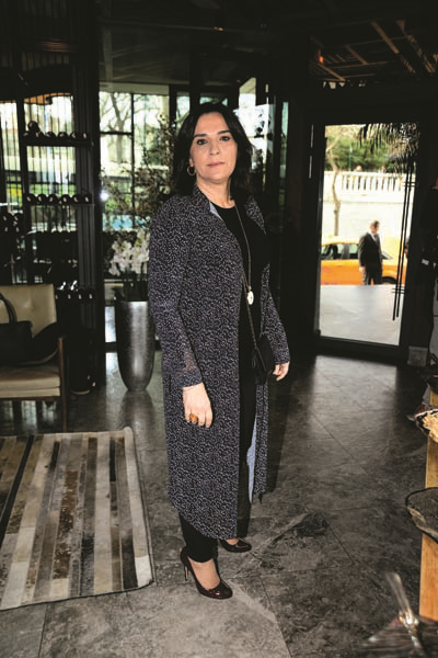 ÖZEL TASARIM BİLEKLİKLERLE  ÇOCUKLARIN EĞİTİMİNE KATKI