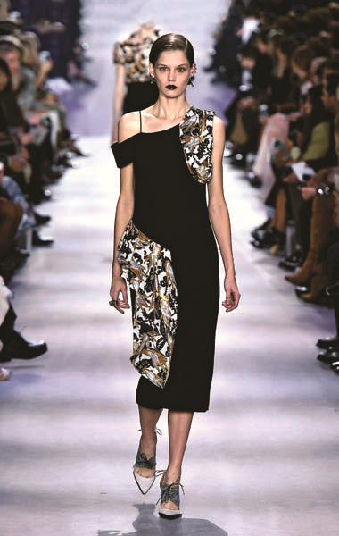 PARİS MODA HAFTASI 2016 - 2017 SONBAHAR-KIŞ KOLEKSİYONLARI