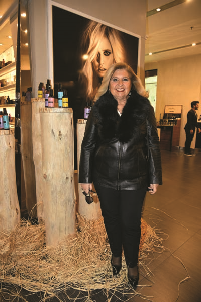 ASLI ŞEN DOĞADAN GELEN GÜZELLİK MARKASINI TANITTI 