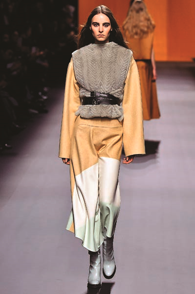 PARİS MODA HAFTASI 2016 - 2017 SONBAHAR-KIŞ KOLEKSİYONLARI