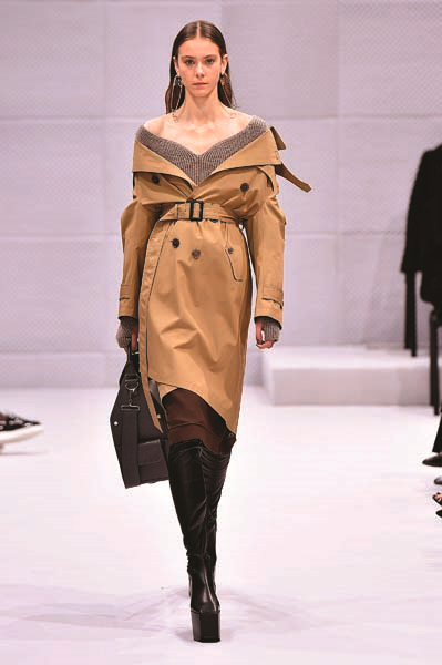 PARİS MODA HAFTASI 2016 - 2017 SONBAHAR-KIŞ KOLEKSİYONLARI