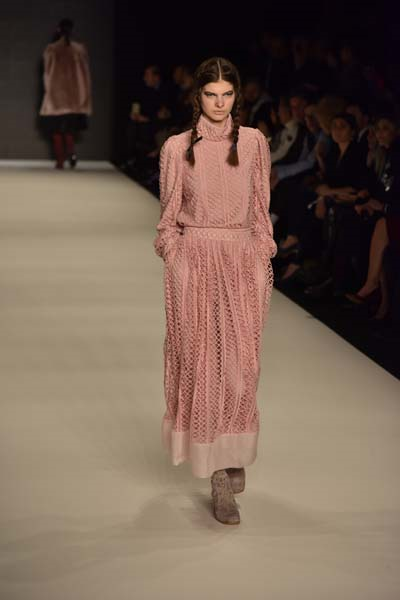 MBFW İSTANBUL 2016 BORA AKSU KOLEKSİYONU