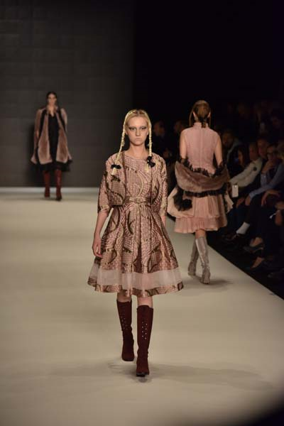  MBFW İSTANBUL 2016 BORA AKSU KOLEKSİYONU