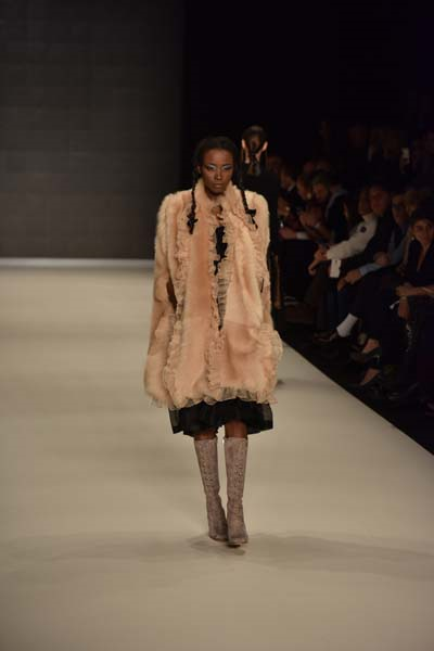  MBFW İSTANBUL 2016 BORA AKSU KOLEKSİYONU