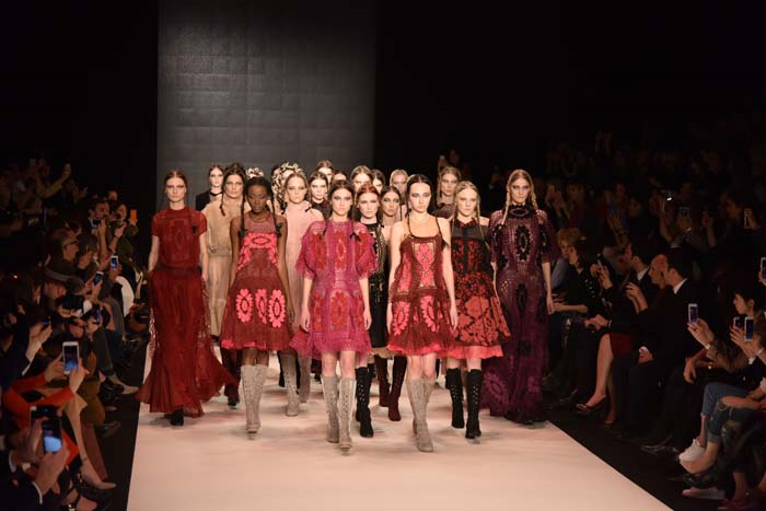  MBFW İSTANBUL 2016 BORA AKSU KOLEKSİYONU