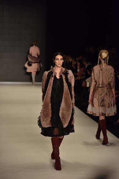  MBFW İSTANBUL 2016 BORA AKSU KOLEKSİYONU