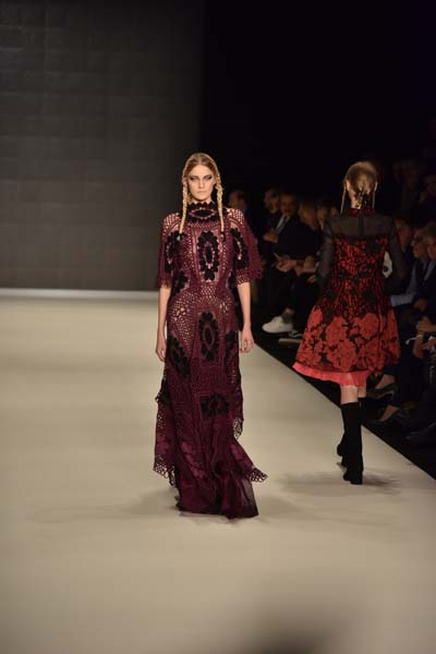  MBFW İSTANBUL 2016 BORA AKSU KOLEKSİYONU