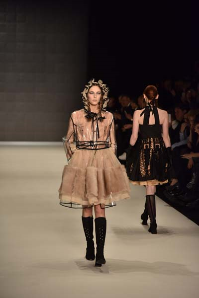  MBFW İSTANBUL 2016 BORA AKSU KOLEKSİYONU