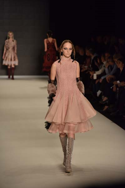  MBFW İSTANBUL 2016 BORA AKSU KOLEKSİYONU