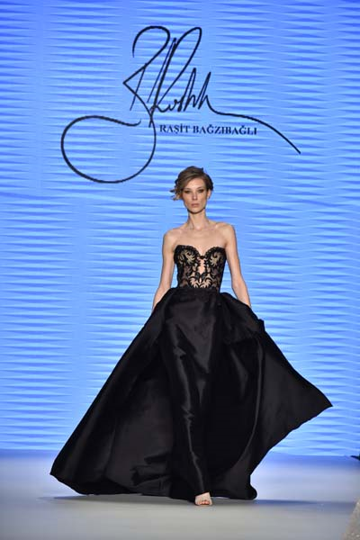MBFW İSTANBUL 2016 RAŞİT BAĞZIBAĞLI KOLEKSİYONU