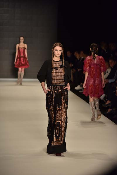  MBFW İSTANBUL 2016 BORA AKSU KOLEKSİYONU
