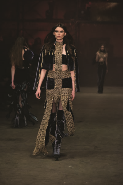 MBFW İSTANBUL 2016 RAISA&VANESSA DEFİLESİ