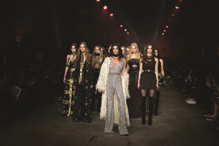 MBFW İSTANBUL 2016 RAISA&VANESSA DEFİLESİ